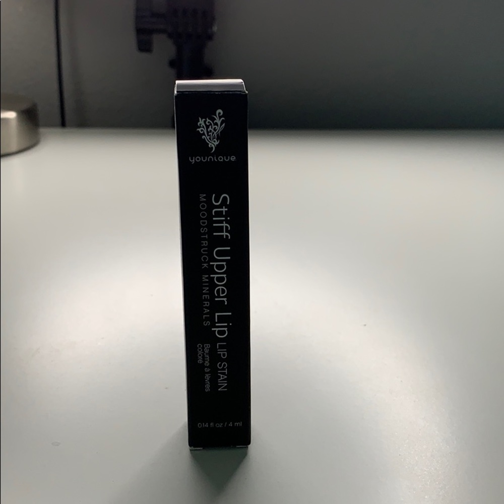 Younique Stiff Upper Lip Stain Skittish